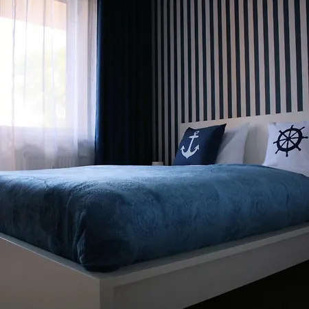 Chilliapartamenty Miodowy Dom Marynarski Apartman *